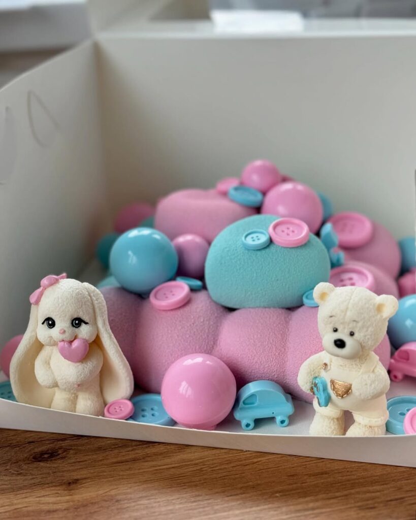 Муссовый торт "Гендер Пати"