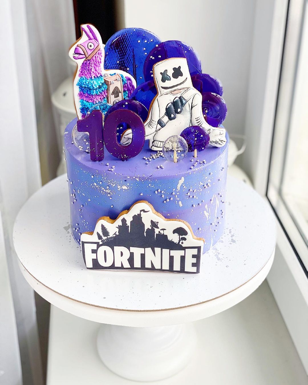 Торт Fortnite с пряниками