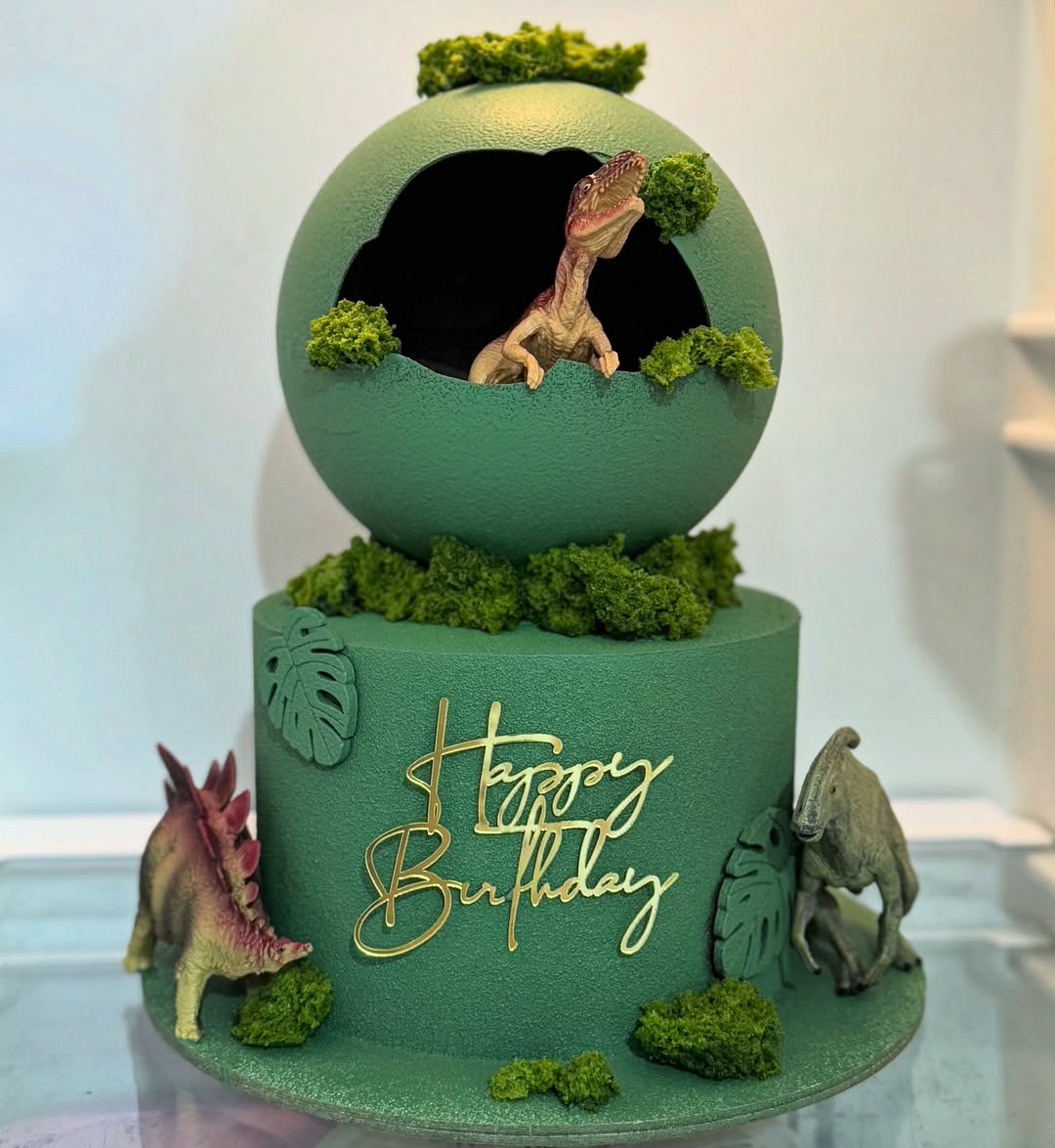 Торт с динозаврами