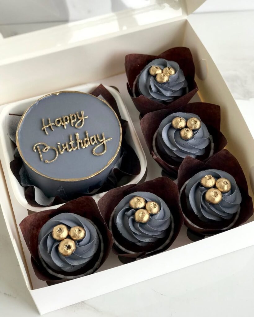 Бенто торт с капкейками