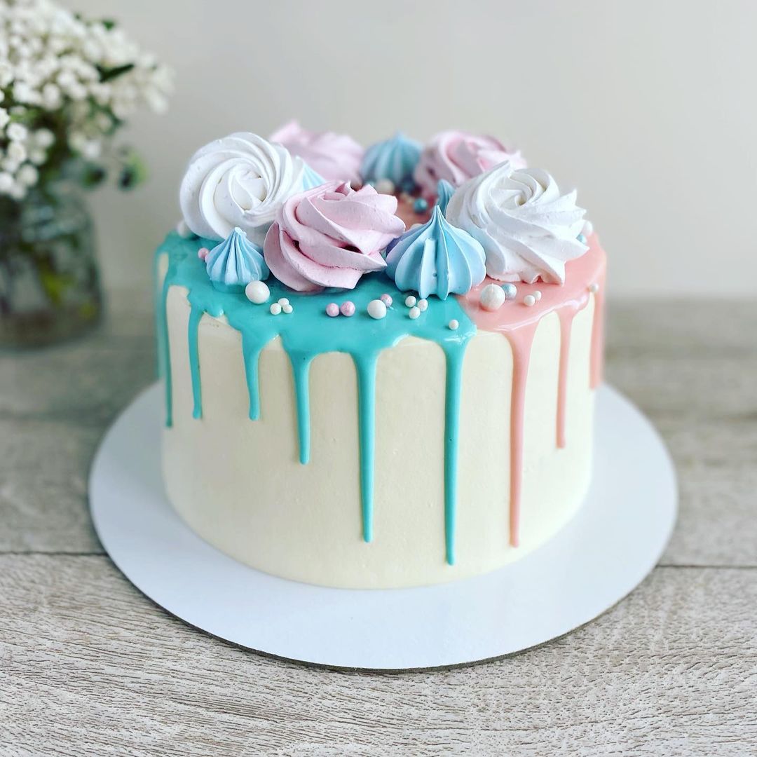 Торт на гендер пати с безе