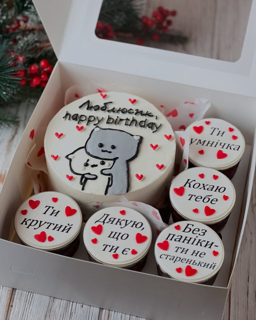 Капкейки и бенто торт