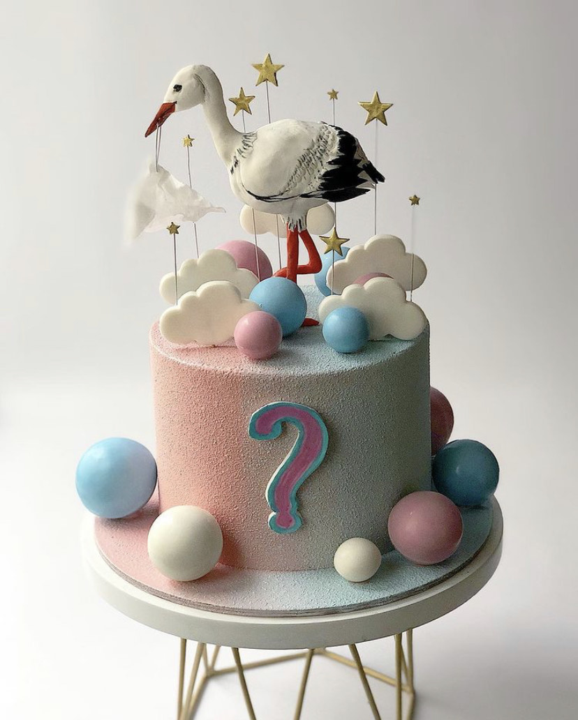 Торт "Мальчик или девочка" с аистом
