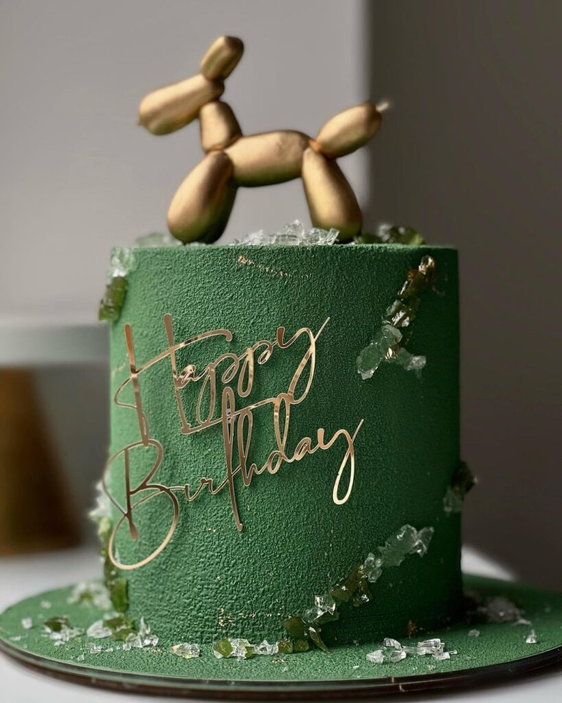 Торт с собачкой из шариков