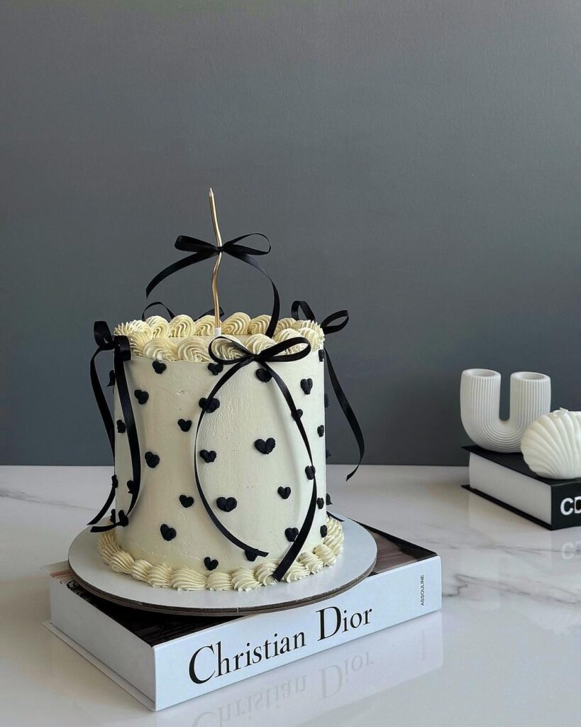 Торт Christian Dior