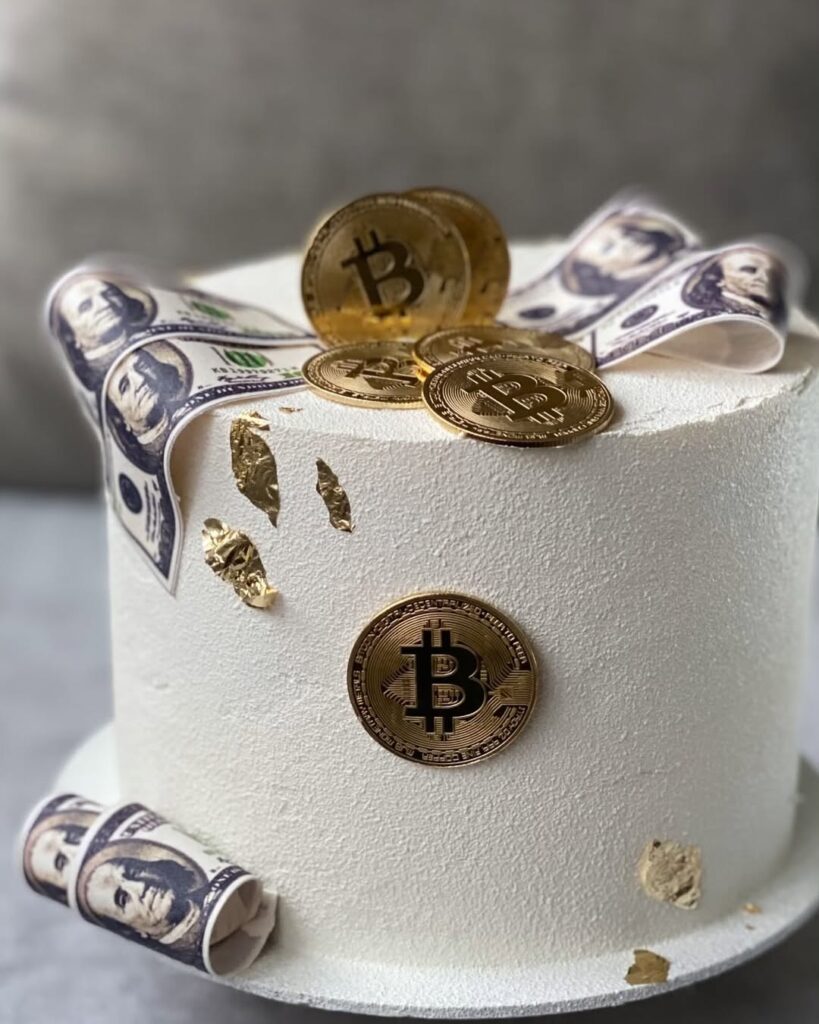 Торт с Биткоинами