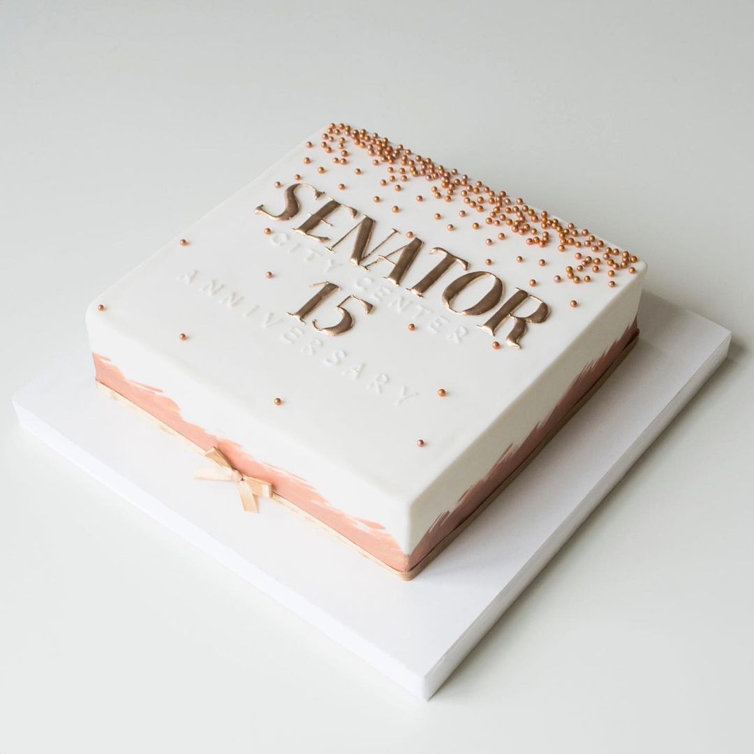 Торт на 15 лет компании