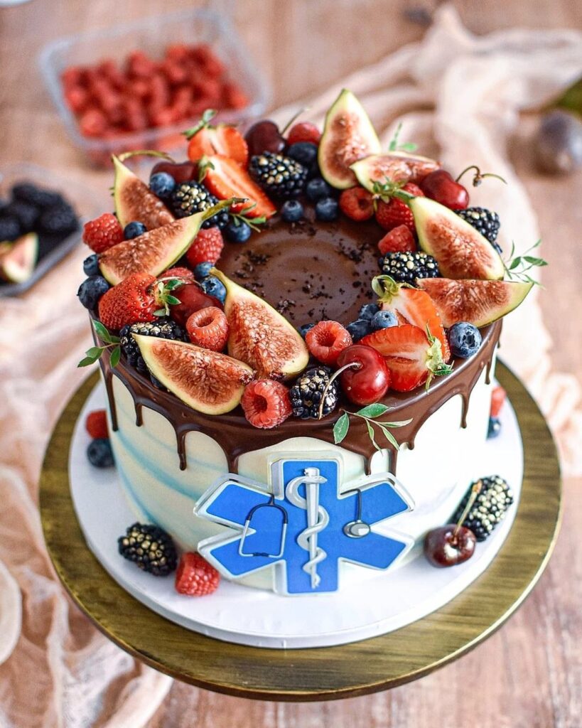 Корпоративный торт для клиники