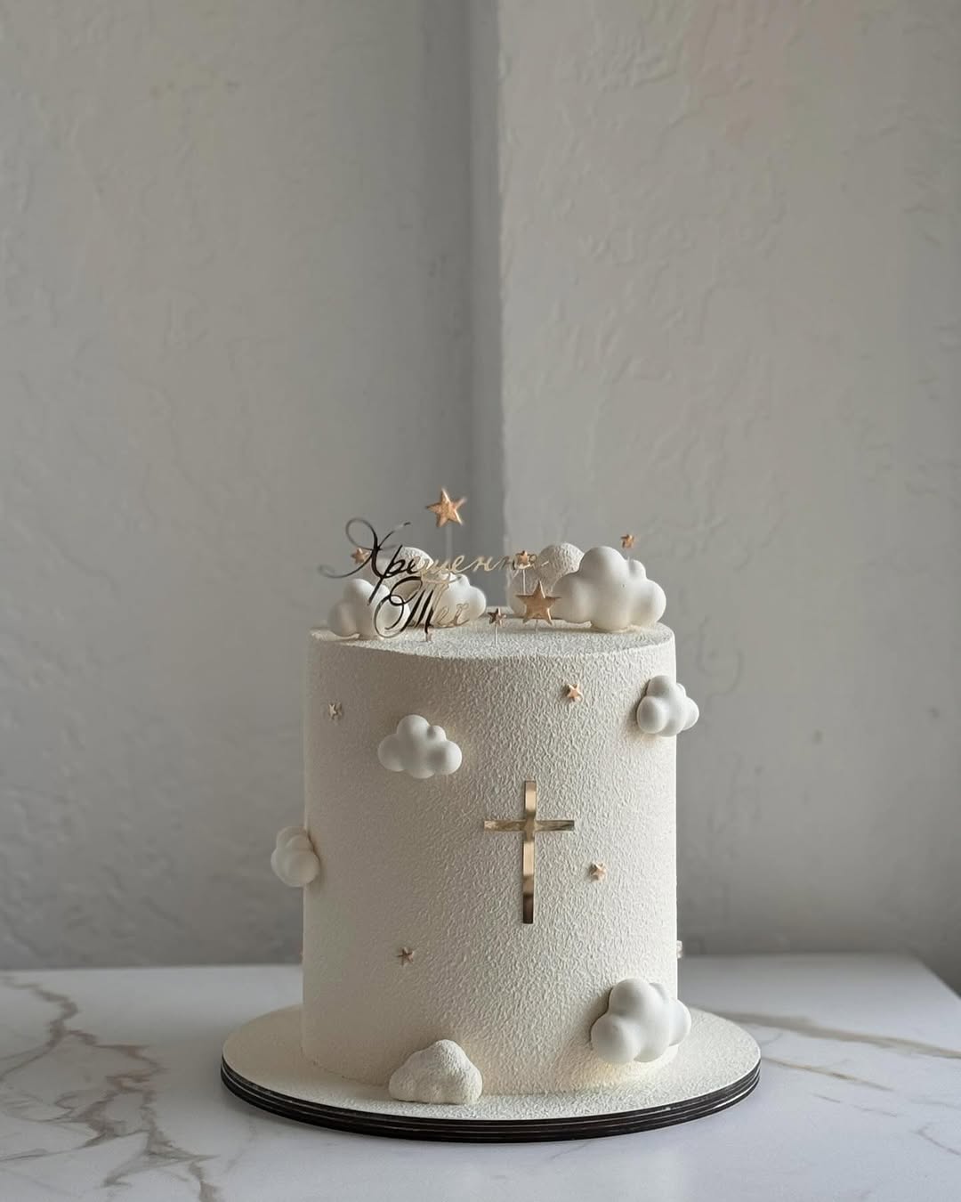 Торт на крестины с топпером