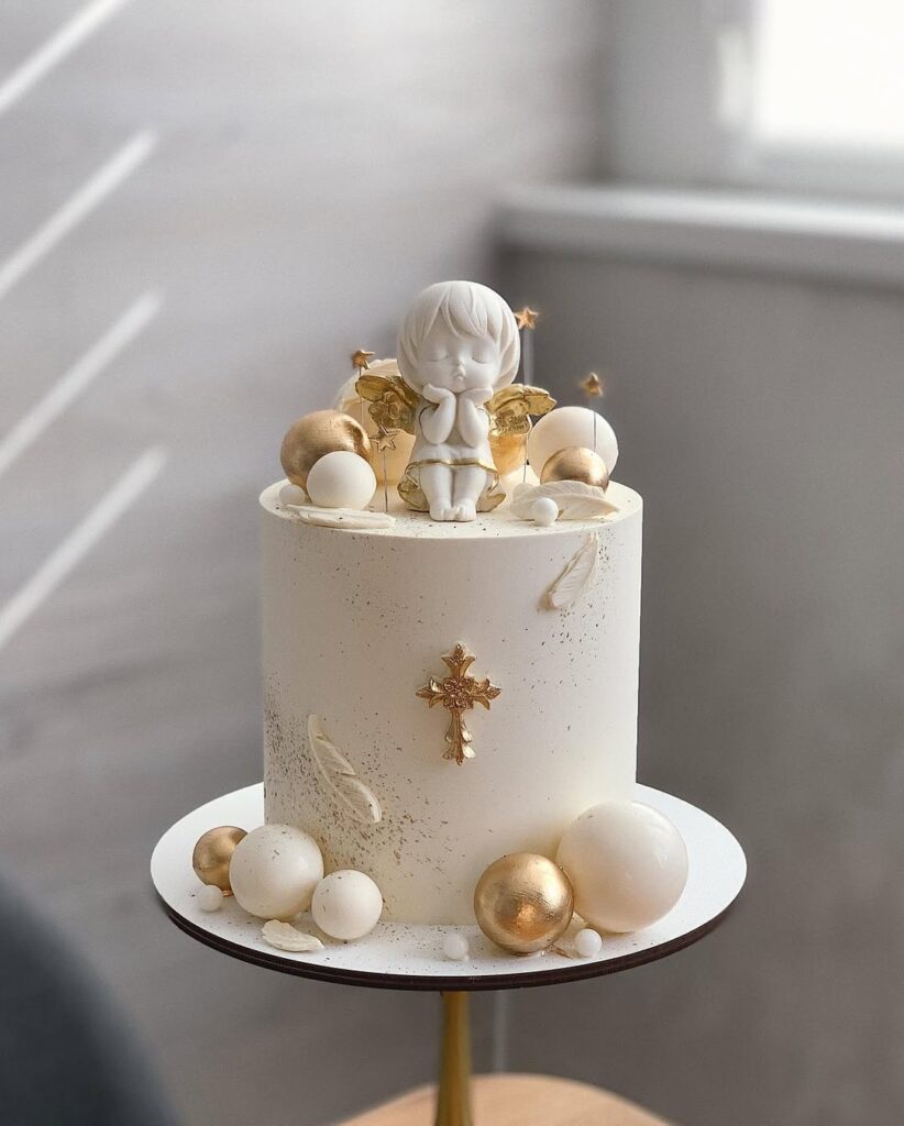 Торт на крещение с крестиком