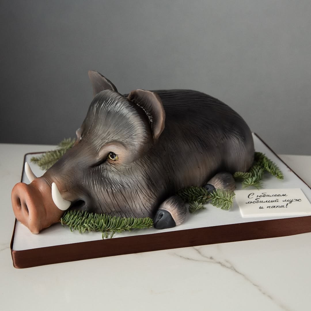 Торт в виде кабана