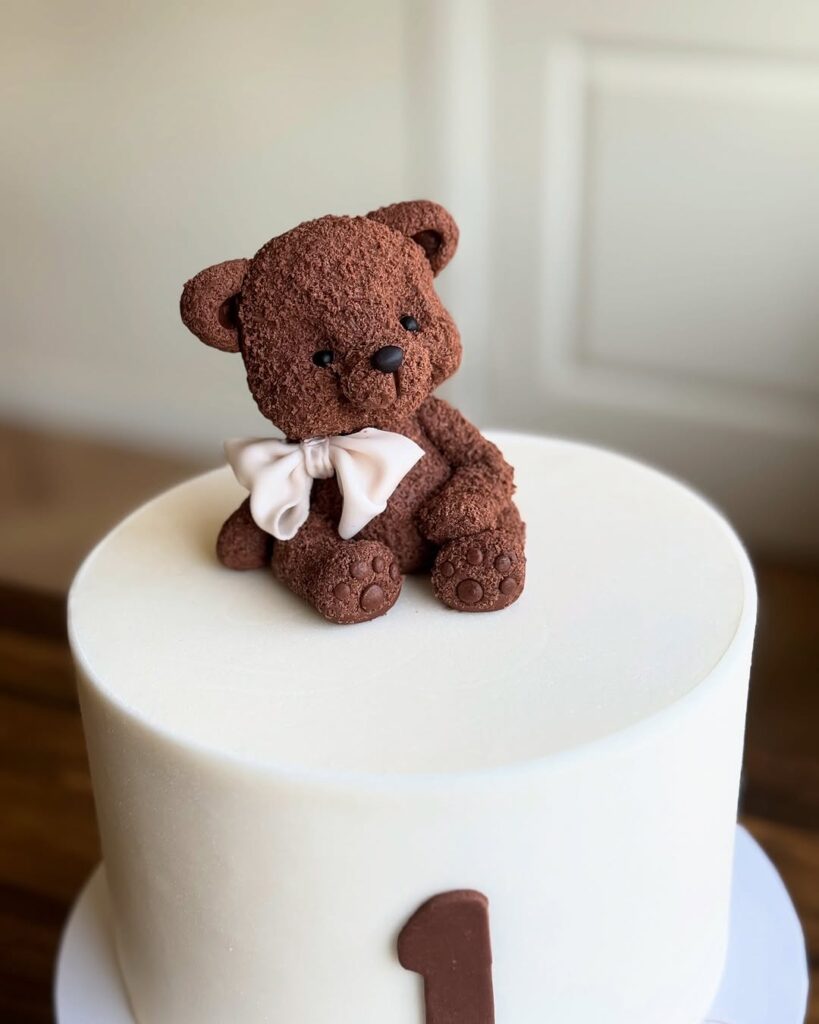 Торт для мальчика на 1 год с мишкой