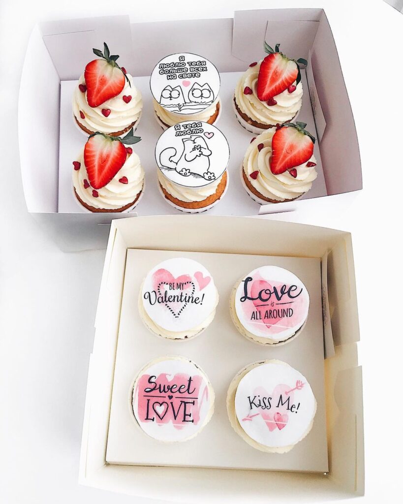 Капкейки с клубникой