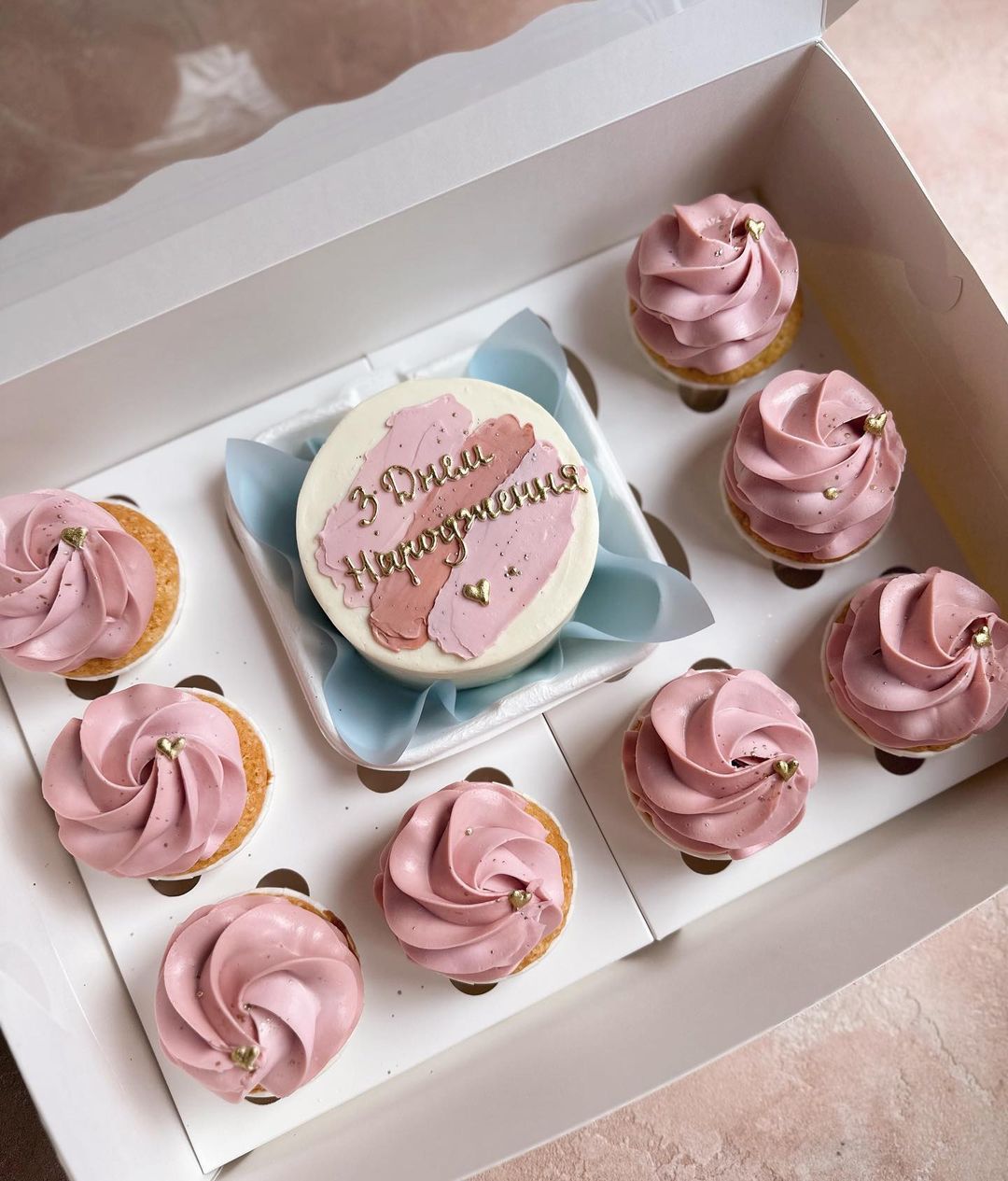 Капкейки с мини тортом