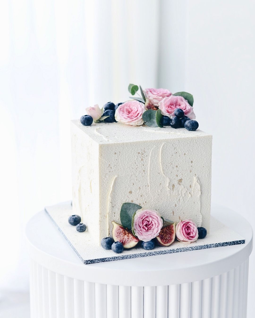 Кремовий торт кубічної форми