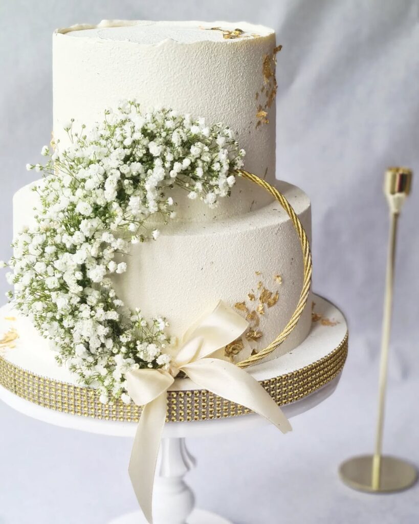 Двухъярусный торт свадебный