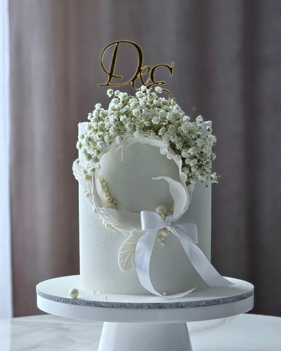 Свадебный торт с инициалами