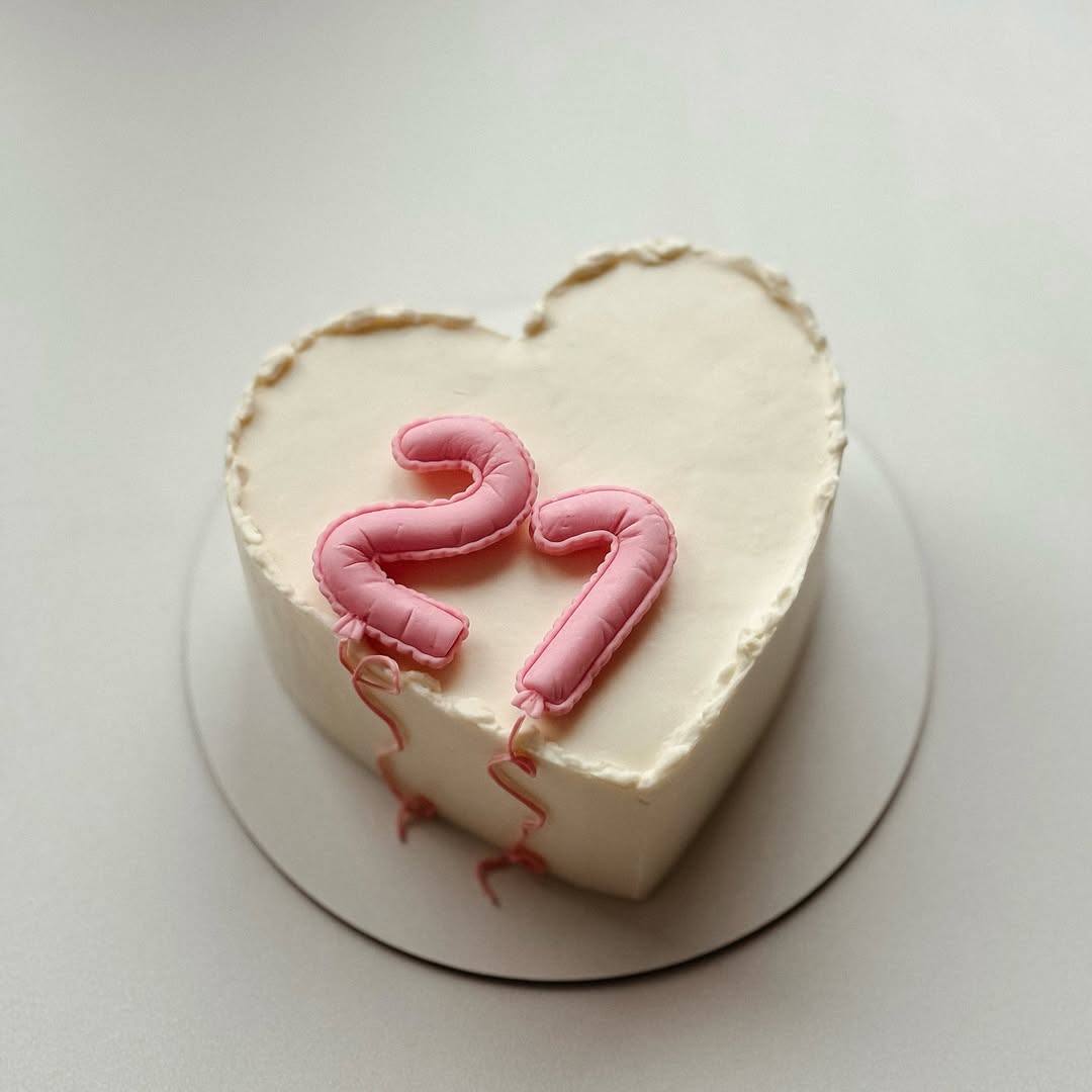 Торт девушке на 21 год