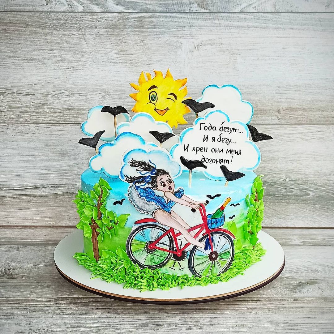 Торт с девушкой на велосипеде